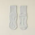 Chaussettes de yoga gris clair pour femme avec picots antidérapants pour pilates et fitness. - Taille unique / Gris clair