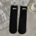 Schwarze gerippte Socken mit Rüschenrand, süße Lolita Baumwollsocken für Damen. - Einheitsgröße / Schwarz