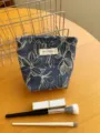 Details of the floral canvas makeup bag, portable cosmetic storage pouch for daily use. - S / Blue Floral