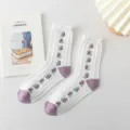 Calcetines de tubo medio blancos estilo JK japonés con lindo bordado floral y puntera morada. - Talla única / Fila de Flores