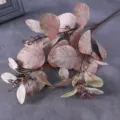 Ramo di eucalipto artificiale con bacche pianta verde finta per decorazione floreale domestica - Grigio-Rosso