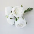 Mazzo di rose artificiali bianche, bouquet di fiori finti da 23 cm per decorazione nozze. - Bianco (Mazzo)