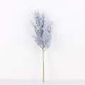 Dettaglio ramo di pianta floccata artificiale, fogliame finto per composizioni floreali. - Foglia di Cipresso Viola Floccata / 40CM