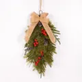 Weihnachten Tropfen Kranz künstliche Tannenzapfen rote Beeren Jute Schleife Wanddekoration - Rot 87378 (Ohne Lichter)