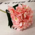 Finto fiore di ortensia rosa in seta per decorazioni di nozze a casa e composizioni. - Rosa