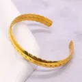 Brazalete abierto de acero inoxidable con espiga de trigo, elegante joyería de titanio dorado. - Dorado