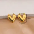 Pendientes de aro con corazones abultados dorados, joyería acero inoxidable variante. - Estilo de Corazón 3D Irregular / 17x18mm / EDA10