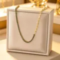 Exquisite luxury green zircon and metal chain necklace, chic versatile fashion jewelry for women. - Green Rectangular Zircon Necklace Gold