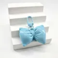 Hellblaue gepolsterte Leder Schleife Schlüsselanhänger, süßer Taschen Anhänger für Alltag. - Blau