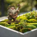 Outdoor garden gnome stake resin figurine yard lawn landscape decor with harp player - Forest Gnome Old Man Style