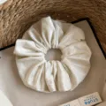 Witte fluwelen haarelastiek zacht en pluche haaraccessoire voor stijlvolle dames dagelijks. - Groot 17cm / Broken Wit