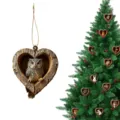 Detailed view of the heart-shaped wooden log animal hanging ornament, perfect for tree decor. - 8x8x0.3cm / Style 2