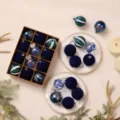 Set di palline di Natale floccate 6cm palle decorative blu scatola regalo ornamenti appendere albero - Blu Notte [Stile C]