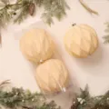 Palline di Natale floccate con linee glitterate argentate, grande decorazione per albero - Palla Concava 20cm (2pz/Scatola) / Bianco Latte