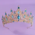 Magnifique tiare de couronne de mariée dorée scintillante avec des strass bleus et clairs. - Couronne Bleu Clair Or (TS-J3151GLB)