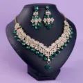 Parure de bijoux de mariée collier et boucles d'oreilles strass verts pour fête de mariage. - Collier et Boucles d'Oreilles Strass Vert (NS-J6524GGREEN)