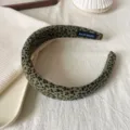 Diadema de esponja ancha con estampado de leopardo retro para mujer, elegantes accesorios. - Pequeño / Verde