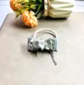 Chouchou nœud papillon strass avec chaîne pendante, accessoire cheveux cristal élégant. - Cravate à cheveux / Bleu clair