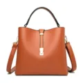 Borsa a tracolla in pelle PU marrone con manico e chiusura in metallo, elegante borsa donna. - Marrone
