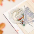 Bracciale triplo in giada Tianshan e giada seta dorata con ciondolo a forma di zucca. - Bracciale a tre giri con zucchetta e capsula di loto