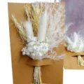 Mini dried flower bouquet on craft card for wedding party decor, white and natural color. - Style 12