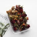 Dried rose buds flowers for DIY epoxy resin crafts, scented candles, and picture frames decor. - Multicolor