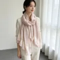Women's pink gradient long printed scarf, elegant geometric pattern fashion shawl for spring. - Pink