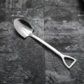 Stainless steel shovel spoon silver variant, creative dessert and coffee stirring spoon. - 304 Silver Pointed Shovel / Silver