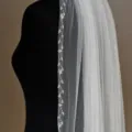 Hand-crafted beaded lace edge bridal veil white single layer wedding hair accessories - 100CMx160CM With Comb / Champagne Veil
