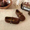 Classic brown suede kids Mary Jane shoes with T-strap and buckle, retro style toddler flats. - Size 21 (Inner Length 13.7cm) / Coffee
