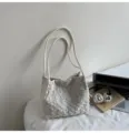 Women fluffy plush shoulder bag retro fuzzy tote handbag winter casual shopping bag cute - Off-white (Without Charm)