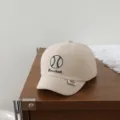 Close-up of corduroy baby baseball cap, cute short brim infant hat in khaki color. - 46-48cm / Beige