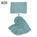 Detailansicht des einfarbigen Modal-Jersey-Unterziehtuchs und passenden Hijabs in Mint. - Hellcyan