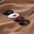 4er-Set bunte hohle ovale Schalclips Brosche Pins fuer Anti-Blendschutz Detailansicht. - 4er Pack / Rotes Set