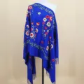 Blauer Kaschmir-Gefühl Winterschal, ethnischer Blumen bestickter Paisley Schal mit Fransen. - Blau