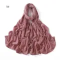 Detail view of the soft stretchy plain jersey hijab scarf in mauve color, comfortable and neat. - Gray Pink