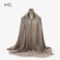 Sciarpa stropicciata di colore unito da donna, scialle leggero in cotone TR vista dettagli. - #45