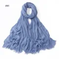 Blauer geknitterter Viskose Einfarbschal mit Fransen, weicher atmungsaktiver Damenschal. - Rosa Orange Batik