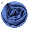 Blaue Chiffon Hijab Stoff Textur Detail Muster zeigt das weiche Material und Farbe. - #55 Blau
