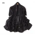 Vista dettagliata della sciarpa in chiffon nero con strass, scialle leggero e traspirante. - #14 Grigio Fumo