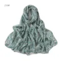 Primo piano sui dettagli della sciarpa in chiffon floreale vintage con una trama molto fine. - Stile 216#