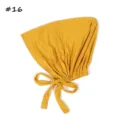 Gele ademende modal muts met strikbandjes, comfortabele effen moslim cap voor vrouwen. - Mosterdgeel