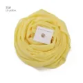 Hellgelber Chiffon Schal mit magnetischer Hijab Nadel Set, elegante rosenförmige Zubehör. - 35#