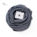 Einfarbiges Perl-Chiffon-Langtuch-Set mit starker magnetischer Hijab-Nadel in kühlem Grau. - Code 49