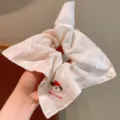 Elastico per capelli in tessuto bianco con ricamo di cucciolo e nastri per donne. - Beige Puro