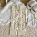 Calentadores de piernas de punto de invierno acogedores en blanco, polainas cálidas. - Blanco
