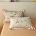 Funda de almohada estampada de algodón variante con patrón floral y mariposa en tonos suaves. - Sombra de Flor-Beige / Par de Fundas de Almohada 48x74cm