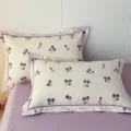 Funda de almohada individual de puro algodón estampada con elegante diseño de tulipanes. - Estilo Encuentro Púrpura / Par de Fundas de Almohada 48x74cm