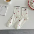 Chaussettes mi-hautes en coton blanc brodées de chats mignons, respirantes pour l'été. - Pomme