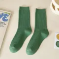 Green ribbed crew socks for women, classic solid color knit mid-calf cotton socks dailywear - One Size / Sea Green
